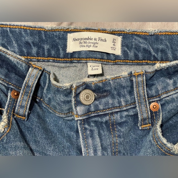 Abercrombie & Fitch Curve Love 90s Ultra High Rise Straight Jeans- Size 27S NWOT - Picture 4 of 4